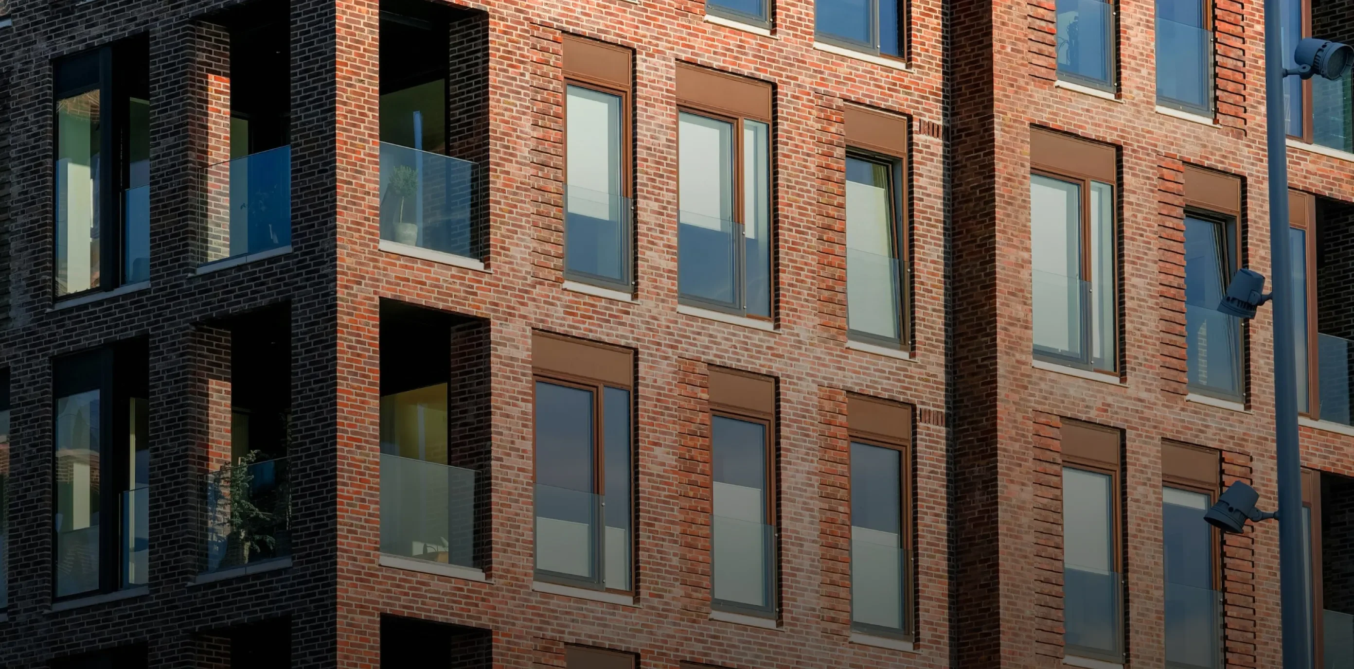 1989'dan beri; <br> tecrübe, strateji ve güven. 